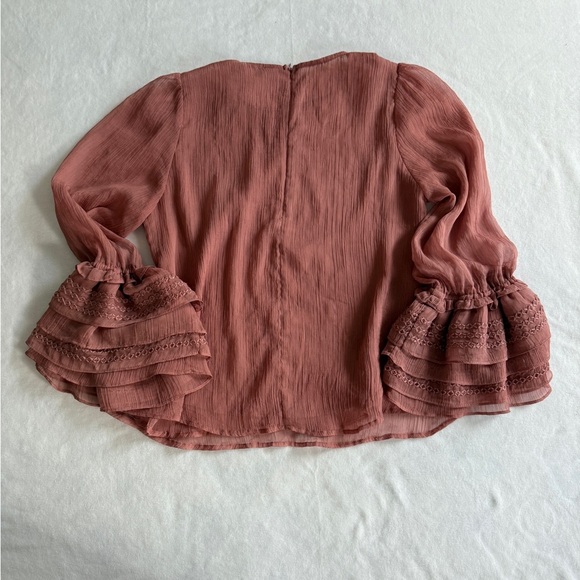 Stellah Dusty Rose Bell Sleeve Ruffle Blouse - Size S - Picture 5 of 6